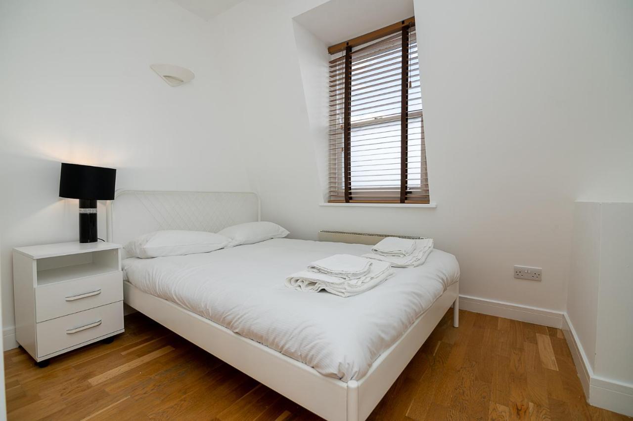 Modern 1 Bed Flat For Up To 2 People In Holborn, London With Free Wifi Apartment Екстериор снимка